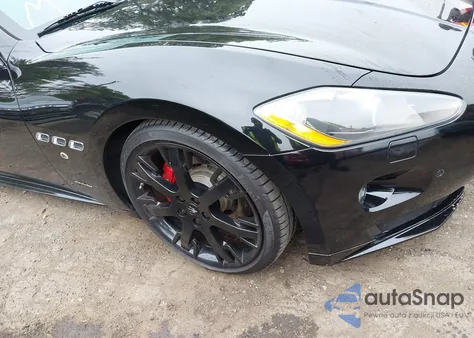 2011 Maserati Granturismo z USA, uszkodzony, nr VIN ZAM45KLA4B0059425